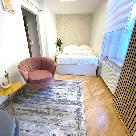 Apartment Topel Dom V Srediscu Mesta 2