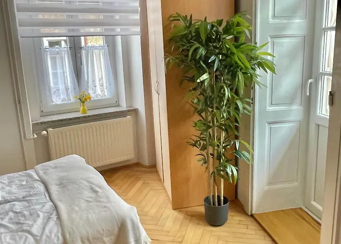 Topel Dom V Srediscu Mesta 2 * Maribor