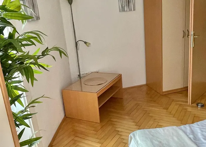 Topel Dom V Srediscu Mesta 2 Apartmán *