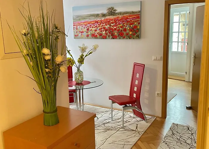 Topel Dom V Srediscu Mesta 2 Apartmán *